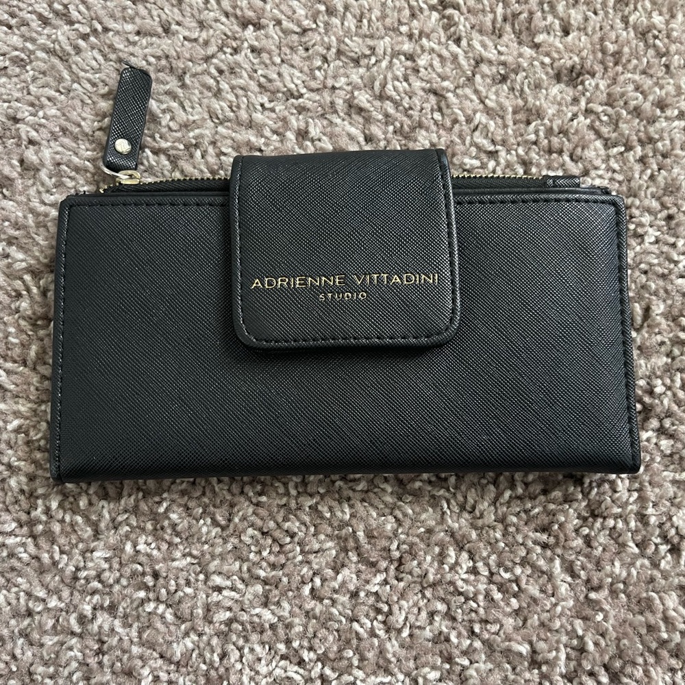 Adrienne Vittadini Elegant Black Wallet
